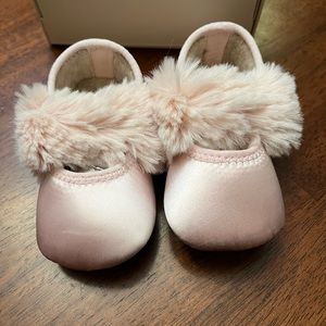NEW IN BOX Ugg baby fluff ballet flat